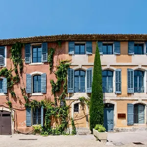 https://au-ralenti-du-lierre-beaumettes.fr-provencehotel.com